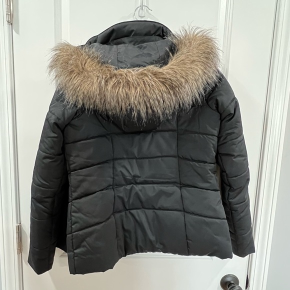 Black Columbia puffer jacket with hood. Size small - Picture 2 of 3